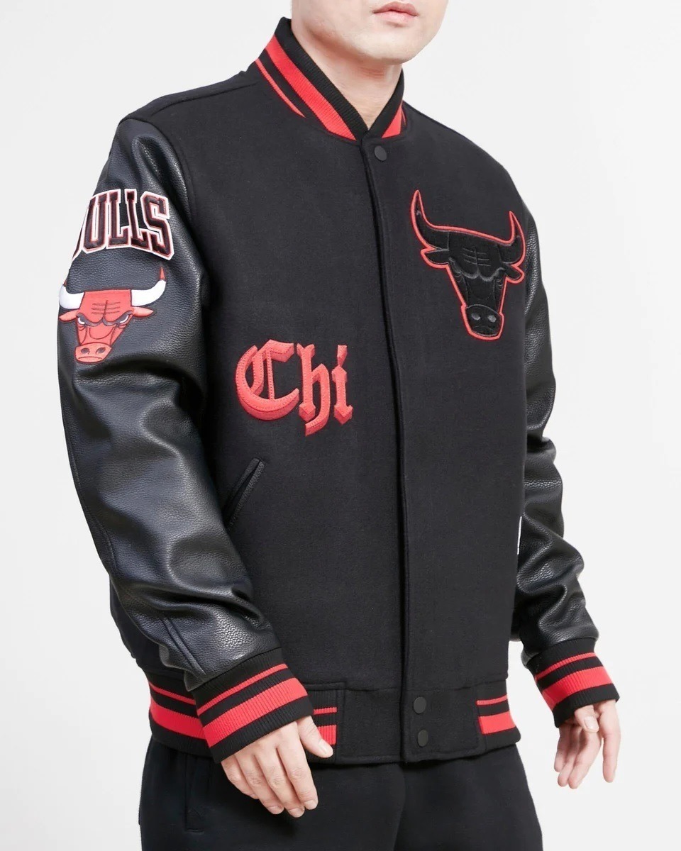 Chicago Bulls Old English Wool Varsity Jacket
